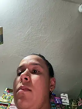 Snapshot of lannabellx chatting on 07-10-26, 11:29 lannabellx online show from 07-10-26, 11:29