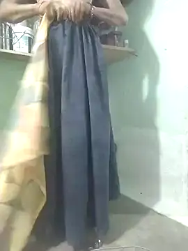 Miss  soniya106 online show from 04-18-26, 05:22