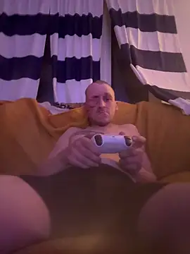 Snapshot of brian0548 chatting on 02-24-26, 02:42 brian0548 online show from 02-24-26, 02:42