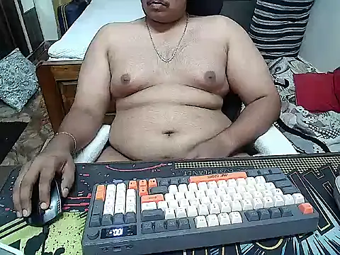 Snapshot of maxi23932 chatting on 05-14-26, 08:54 maxi23932 online show from 05-14-26, 08:54