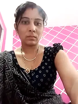 Hot ree85 online show from 03-11-26, 06:41