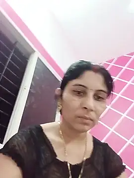 Hot ree85 online show from 05-20-26, 04:29