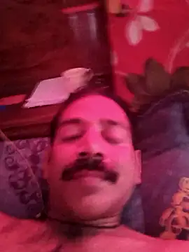 Snapshot of Mdsalu47 chatting on 01-09-26, 04:48 Mdsalu47 online show from 01-09-26, 04:48