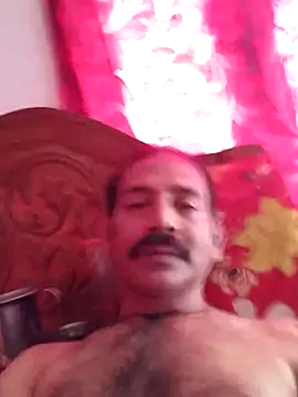 Snapshot of Mdsalu47 chatting on 01-17-26, 07:13 Mdsalu47 online show from 01-17-26, 07:13