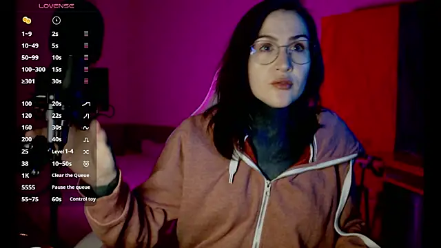 Gloomy Suemi online show from 04-18-26, 03:38