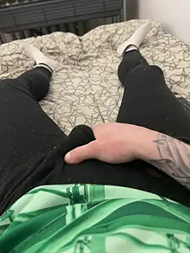 tonieja97 online show from 04-13-26, 03:12