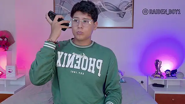 Snapshot of RaidenBoy11 chatting on 01-05-26, 06:55 RaidenBoy11 online show from 01-05-26, 06:55