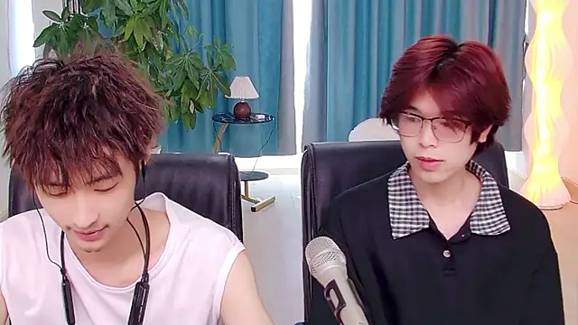 Snapshot of HD-stick998 chatting on 07-12-26, 09:00 HD-stick998 online show from 07-12-26, 09:00