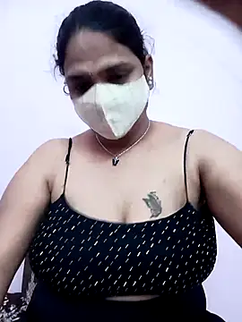 Snapshot of Ammu14399 chatting on 01-17-26, 07:35 Ammu14399 online show from 01-17-26, 07:35