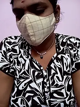 Snapshot of Ammu14399 chatting on 01-18-26, 12:42 Ammu14399 online show from 01-18-26, 12:42