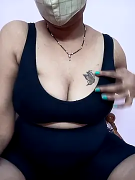 Snapshot of Ammu14399 chatting on 02-06-26, 05:12 Ammu14399 online show from 02-06-26, 05:12