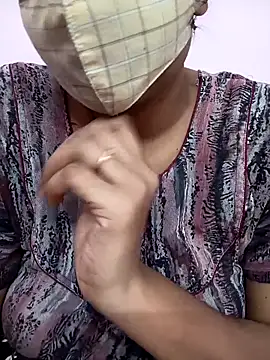 Snapshot of Ammu14399 chatting on 02-18-26, 08:10 Ammu14399 online show from 02-18-26, 08:10