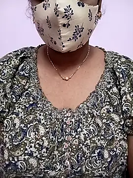 Snapshot of Ammu14399 chatting on 03-08-26, 05:11 Ammu14399 online show from 03-08-26, 05:11