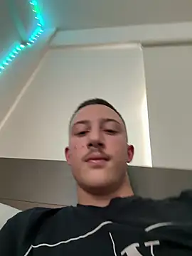 Snapshot of chrisst32 chatting on 01-09-26, 12:08 chrisst32 online show from 01-09-26, 12:08