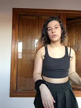 Snapshot of joanaguerreiru chatting on 06-15-26, 07:16 joanaguerreiru online show from 06-15-26, 07:16