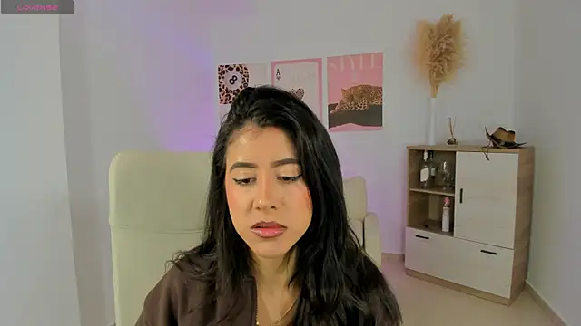 Snapshot of Sussan_Monroe chatting on 02-24-26, 10:35 Sussan Monroe online show from 02-24-26, 10:35