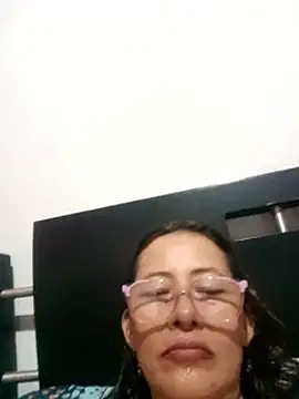 Snapshot of Salome_69 chatting on 06-15-26, 01:41 Salome 69 online show from 06-15-26, 01:41