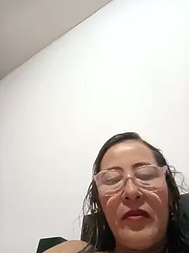 Snapshot of Salome_69 chatting on 06-15-26, 10:34 Salome 69 online show from 06-15-26, 10:34