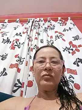Snapshot of Salome_69 chatting on 07-08-26, 10:36 Salome 69 online show from 07-08-26, 10:36