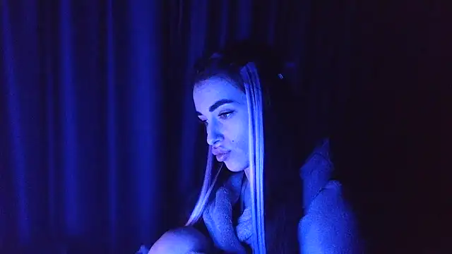 Snapshot of Vlada_Elfie chatting on 02-02-26, 08:51 Vlada Elfie online show from 02-02-26, 08:51