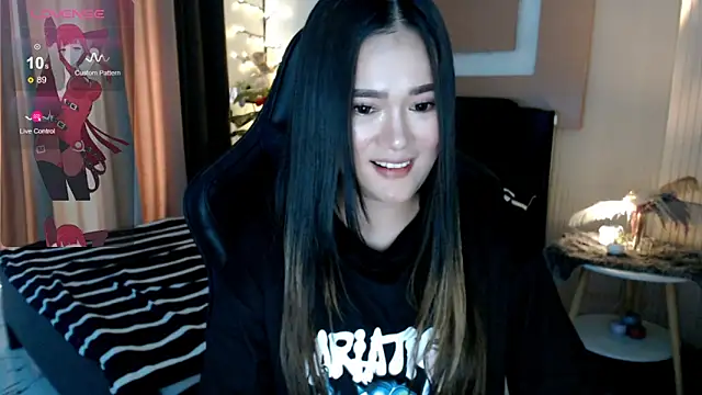 Snapshot of simplykhate chatting on 01-12-26, 01:44 simplykhate online show from 01-12-26, 01:44