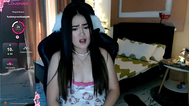 Snapshot of simplykhate chatting on 03-09-26, 01:09 simplykhate online show from 03-09-26, 01:09