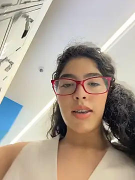 Snapshot of dani_bela chatting on 02-22-26, 10:19 dani bela online show from 02-22-26, 10:19