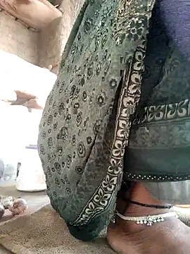 Queen chayna online show from 03-22-26, 02:15