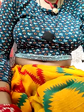 Snapshot of Queen_chayna chatting on 06-27-26, 04:06 Queen chayna online show from 06-27-26, 04:06
