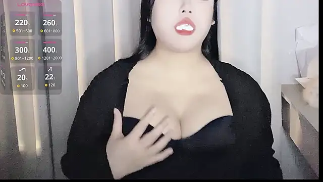 Snapshot of Missqiu-w chatting on 01-09-26, 11:02 Missqiu-w online show from 01-09-26, 11:02