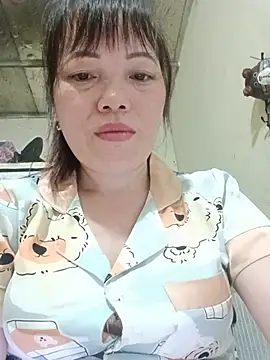 Snapshot of Sana-vn chatting on 06-11-26, 03:21 Sana-vn online show from 06-11-26, 03:21