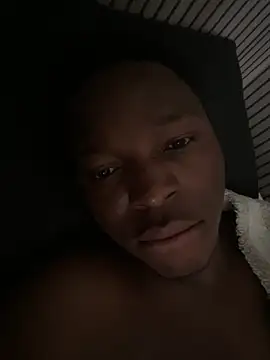 Snapshot of Bigchocco chatting on 04-30-26, 09:04 Bigchocco online show from 04-30-26, 09:04
