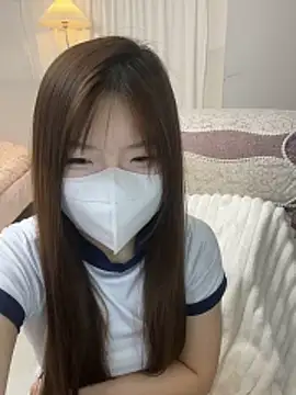 Snapshot of _xiaoxinxin_ chatting on 04-24-26, 02:30 xiaoxinxin online show from 04-24-26, 02:30