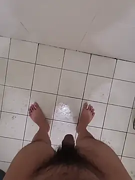 Snapshot of Johnlim880 chatting on 01-07-26, 05:37 Johnlim880 online show from 01-07-26, 05:37