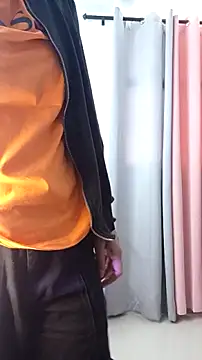 Snapshot of saray_reesee chatting on 02-05-26, 08:02 saray reesee online show from 02-05-26, 08:02