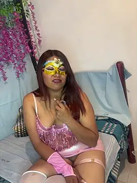 Snapshot of Zuley_foxi chatting on 02-16-26, 02:51 Zuley foxi online show from 02-16-26, 02:51