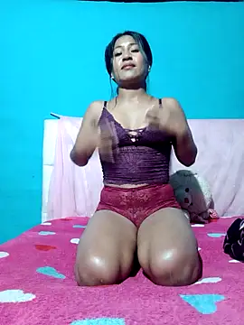 Snapshot of Saraa_xx chatting on 03-13-26, 02:51 Saraa xx online show from 03-13-26, 02:51