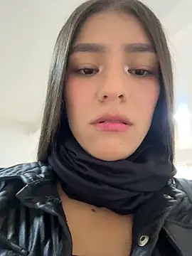 TaylorrHill online show from 04-11-26, 07:40