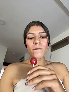 TaylorrHill online show from 07-17-26, 08:46