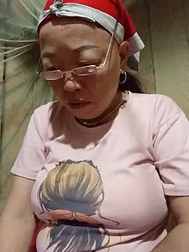 Snapshot of Agnes-baby chatting on 07-05-26, 09:11 Agnes-baby online show from 07-05-26, 09:11