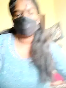 Milky Julia online show from 03-22-26, 09:02