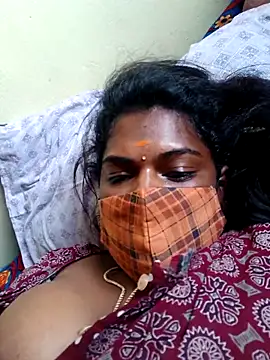 Milky Julia online show from 04-14-26, 10:43