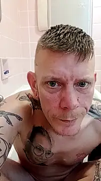 Snapshot of Der_Schoene_Penis chatting on 02-02-26, 03:11 Der Schoene Penis online show from 02-02-26, 03:11