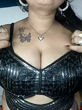 Snapshot of Sex-couple76 chatting on 01-08-26, 04:53 Sex-couple76 online show from 01-08-26, 04:53