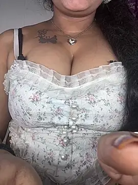 Snapshot of Sex-couple76 chatting on 01-09-26, 04:21 Sex-couple76 online show from 01-09-26, 04:21