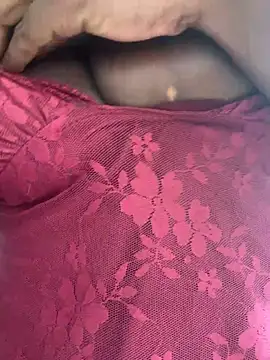 Snapshot of lovebignipplesx chatting on 03-08-26, 01:04 lovebignipplesx online show from 03-08-26, 01:04