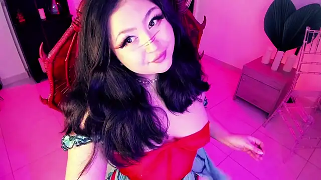 Sweet lenna online show from 04-18-26, 10:43