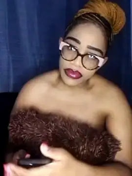 Snapshot of Sultrydiva1 chatting on 01-12-26, 10:59 Sultrydiva1 online show from 01-12-26, 10:59