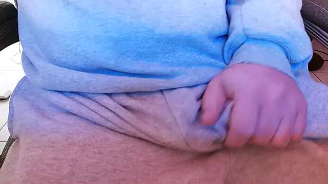 Snapshot of Dominic2295 chatting on 02-01-26, 07:07 Dominic2295 online show from 02-01-26, 07:07