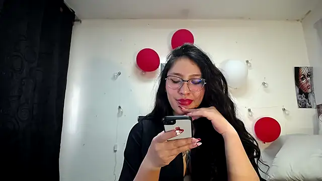 abril onnel online show from 03-01-25, 09:04